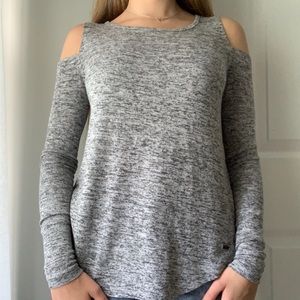 Cutout Shoulder Long Sleeve Tee